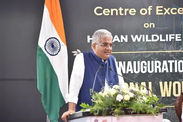मानव-वन्यजीव संघर्ष पर भूपेंद्र यादव का बड़ा कदम: गैंडा-डॉल्फिन समेत चार संरक्षण परियोजनाओं को मंजूरी, नया पोर्टल लॉन्च
