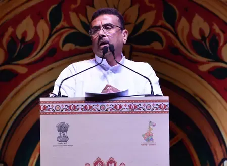 सुवेंदु अधिकारी का दावा: बंगाल में भाजपा जीत रही है अल्पसंख्यक मतदाताओं का भरोसा, रेजिनगर में 75,000 वोट की जीत का दिया हवाला
