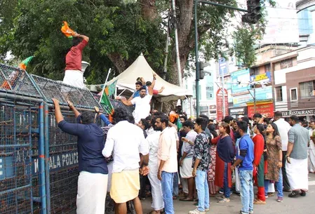केरल पीएससी भर्ती विवाद : पूरे राज्य में भाजपा की युवा शाखा ने तेज किया आंदोलन 