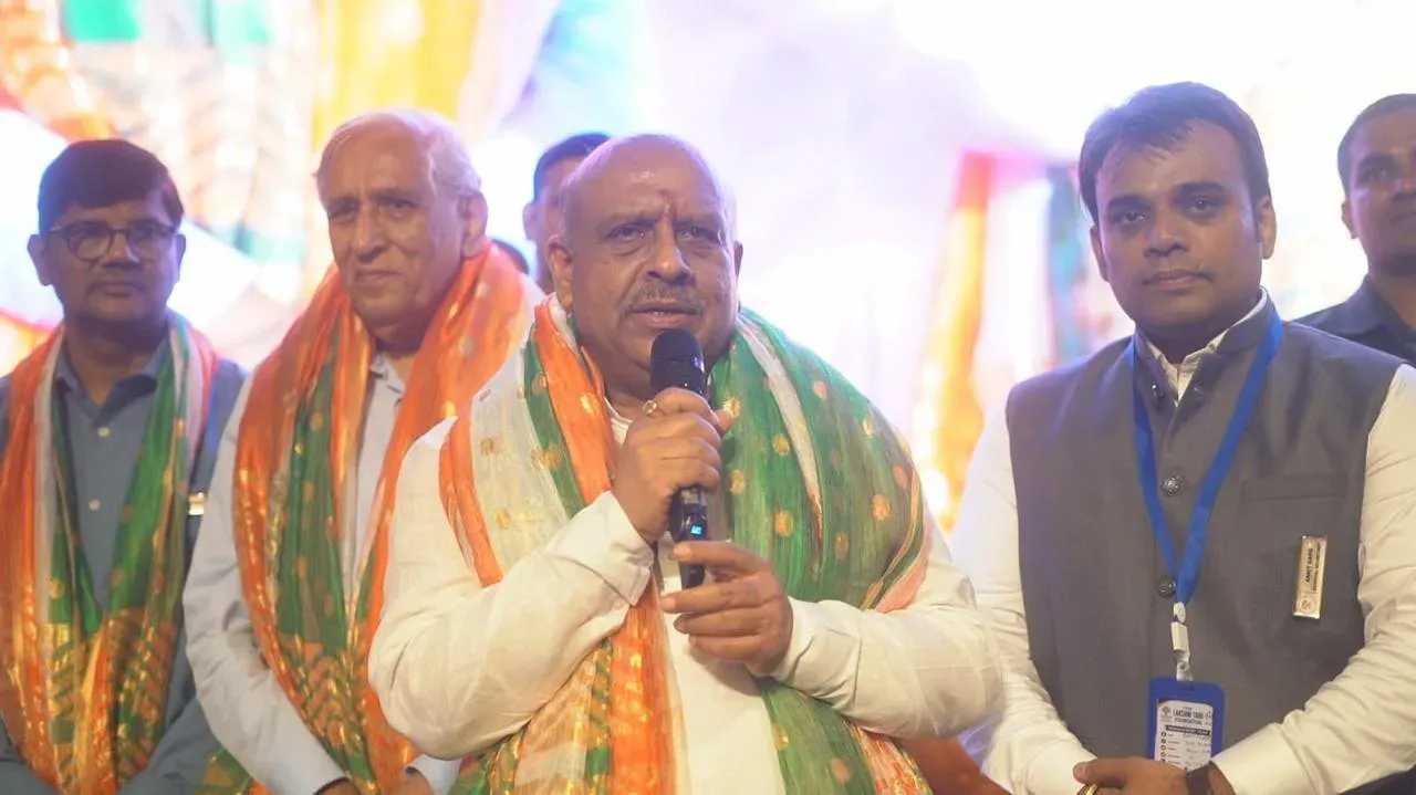 रक्तदान राष्ट्र की सर्वोच्च सेवा: दिल्ली स्पीकर विजेंद्र गुप्ता ने रोहिणी शिविर में दिया संदेश