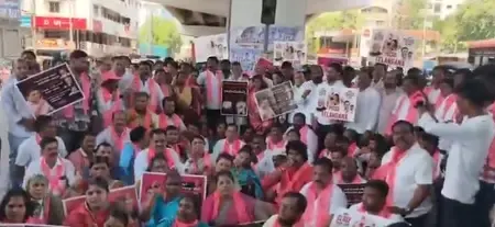 केंद्रीय मंत्री बंदी संजय कुमार के बेटे की गिरफ्तारी की मांग को लेकर बीआरएस का प्रदर्शन 