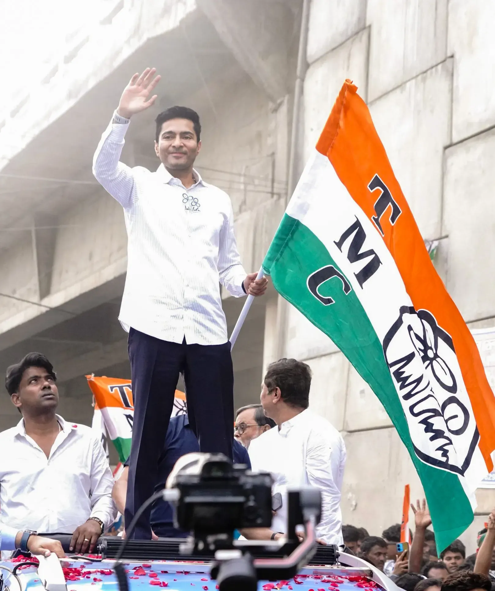 तृणमूल के अभिषेक बनर्जी का आरोप: भाजपा ने उत्तर बंगाल के राजबंशी समुदाय की उपेक्षा की