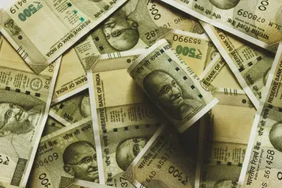 Q1 में केंद्र सरकार की शुद्ध प्राप्तियाँ ₹10.49 लाख करोड़, वार्षिक लक्ष्य का 28.7% हासिल