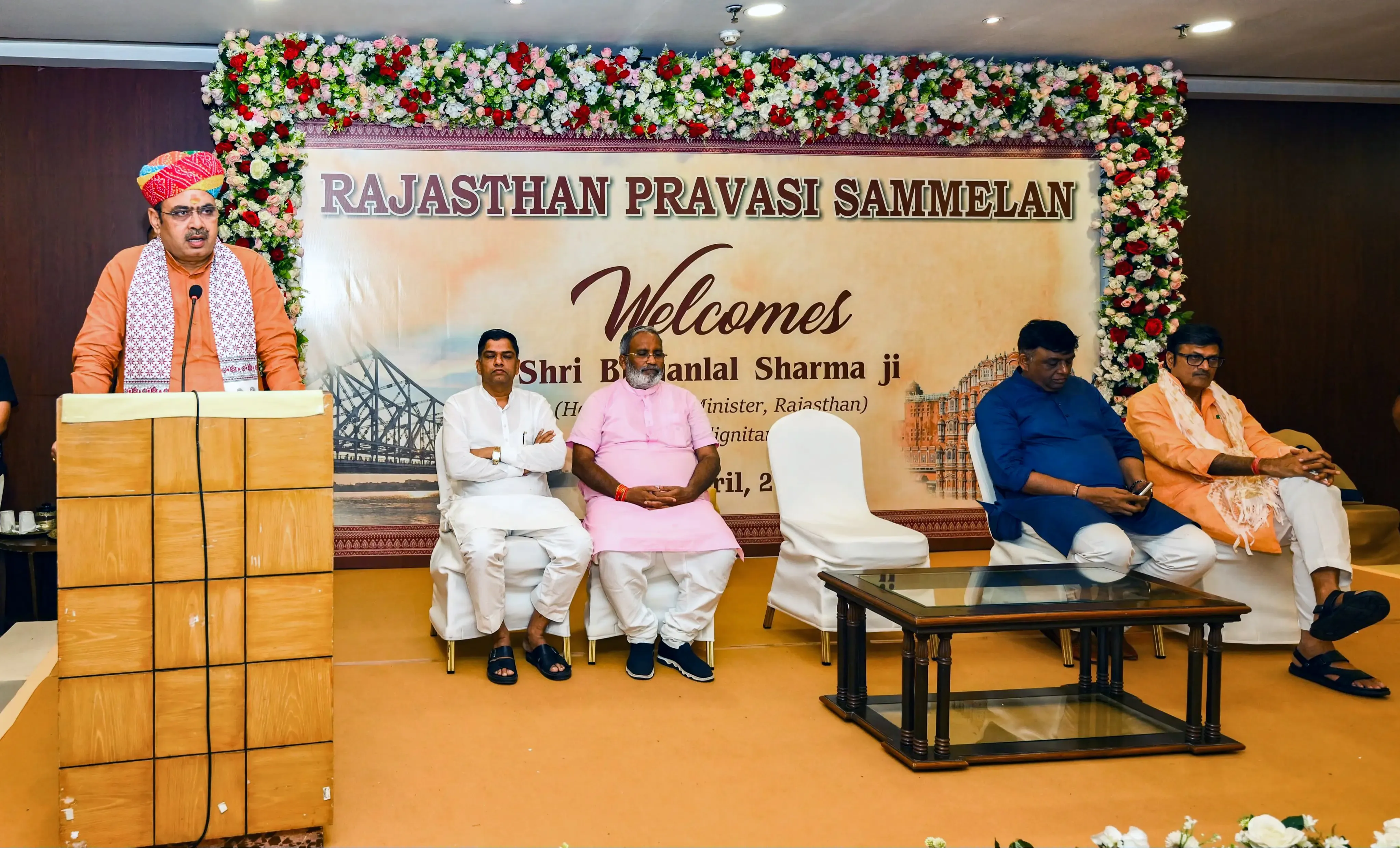 राजस्थान के मुख्यमंत्री का बंगाल में भाजपा की जीत का आह्वान, महिला विधेयक पर विपक्ष को घेरा