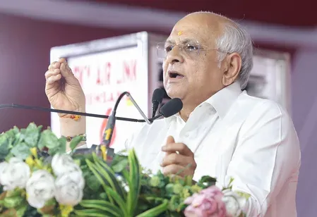 गुजरात में भारी बारिश का कहर: CM भूपेंद्र पटेल ने अमित शाह से माँगी केंद्रीय मदद, NDRF तैनाती के संकेत