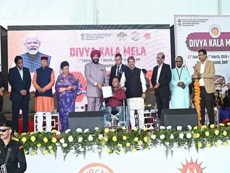 सरकार दिव्यांगजनों को मुख्यधारा में जोड़ने के लिए प्रतिबद्ध : केंद्रीय राज्य मंत्री बीएल वर्मा