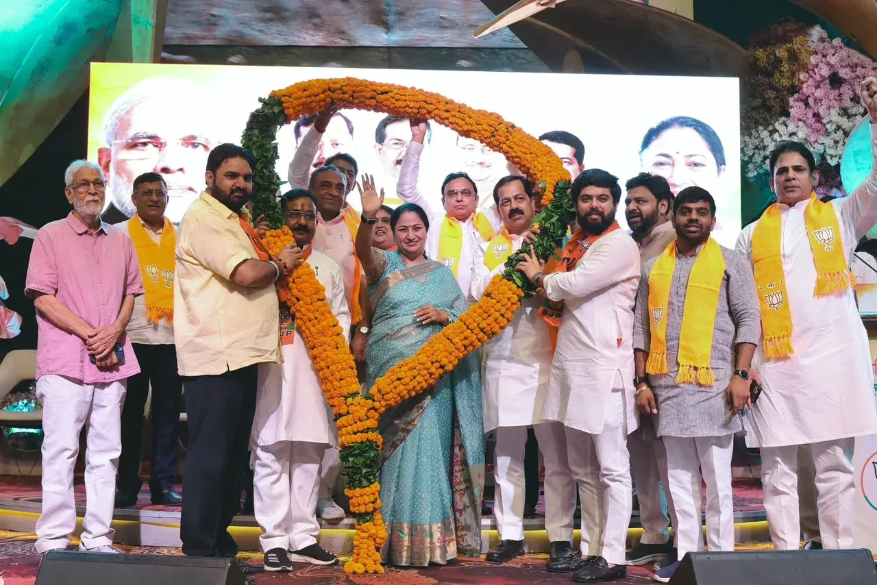 विकसित भारत संकल्प सम्मेलन: दिल्ली CM रेखा गुप्ता बोलीं — PM मोदी के विजन को ज़मीन पर उतारना हमारी प्राथमिकता