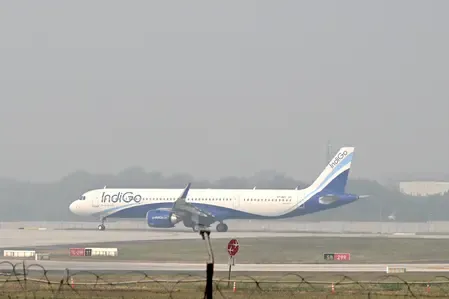 केंद्र ने इंडिगो को जारी किए निर्देश, रविवार रात 8 बजे तक रिफंड प्रॉसेस पूरा करना किया अनिवार्य