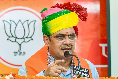 भजनलाल शर्मा की अधिकारियों को कड़ी चेतावनी: ₹15,890 करोड़ की परियोजनाओं में देरी बर्दाश्त नहीं