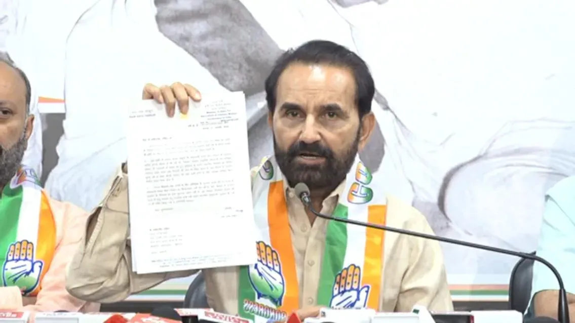गुजरात में PMFBY लागू क्यों नहीं? कांग्रेस ने भूपेंद्र पटेल सरकार से माँगा जवाब