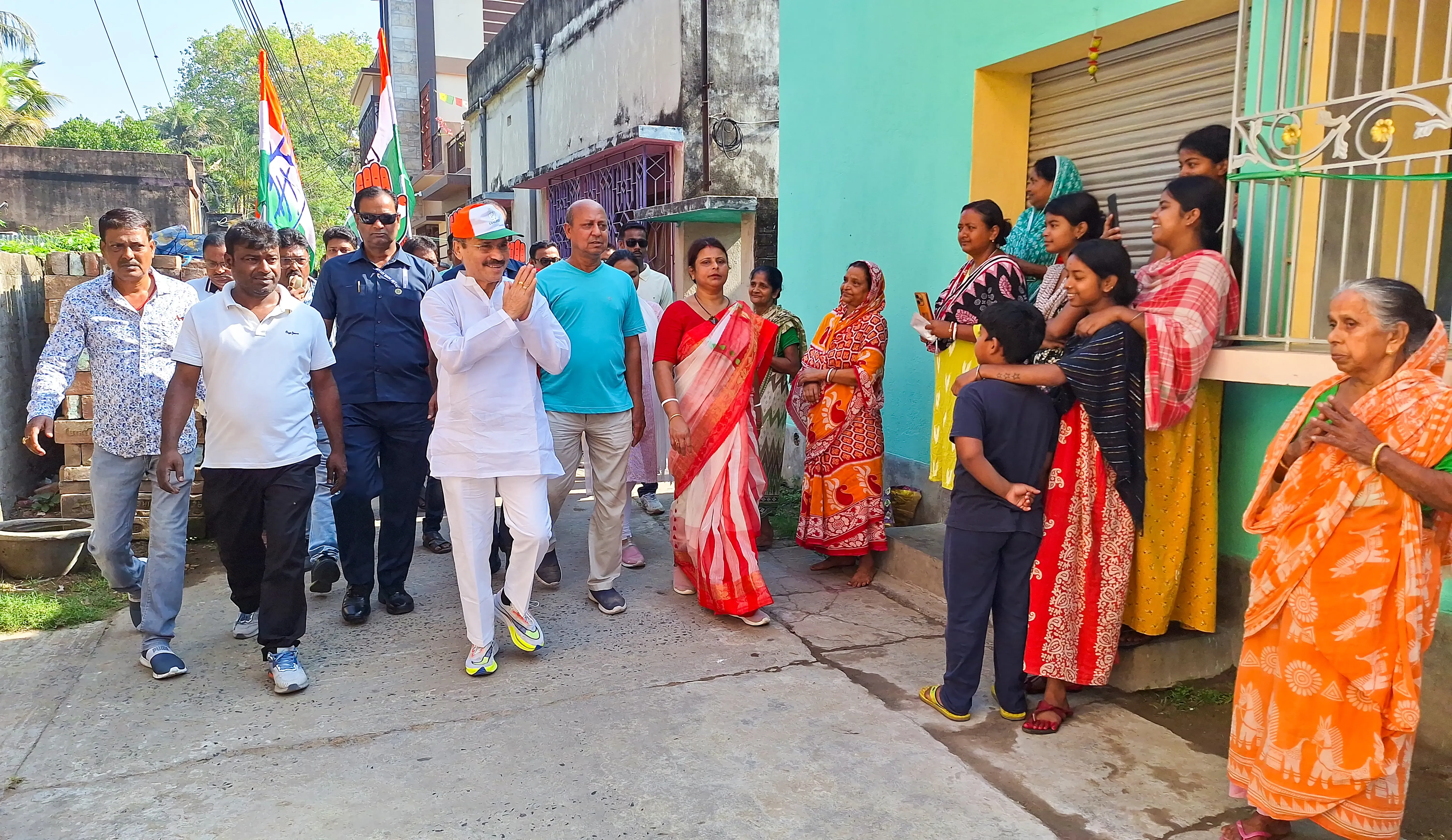 बरहामपुर में अधीर चौधरी की रैली के दौरान तृणमूल कार्यकर्ताओं का उग्र विरोध