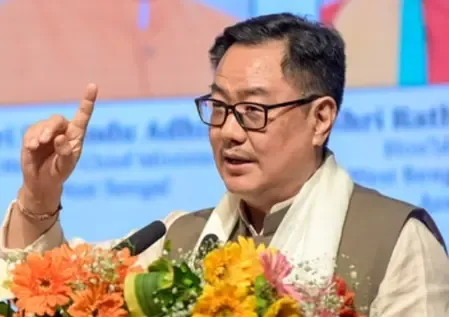किरेन रिजिजू का कांग्रेस पर हमला: 'छात्रों की गूंज' मिमिक्री विवाद पर बोले — 'कॉमेडियन और जोकरों की पार्टी बन गई'