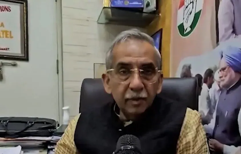 मुंबादेवी वोटर लिस्ट विवाद: कांग्रेस विधायक अमीन पटेल ने 95,538 मतदाताओं को 'मृत या विस्थापित' दर्ज करने पर उठाए सवाल