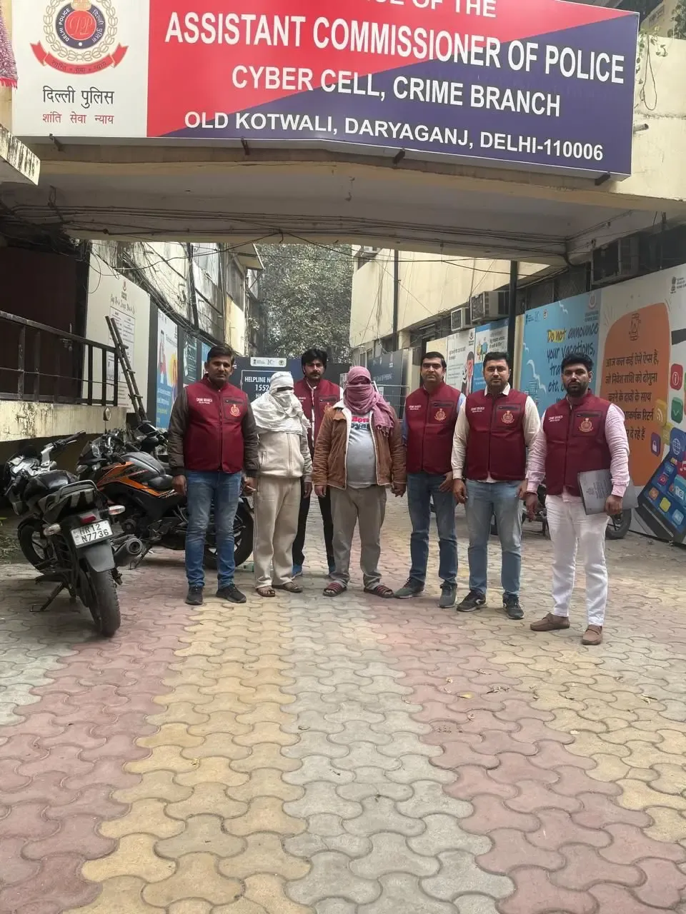 क्या दिल्ली पुलिस ने नकली दवाओं के रैकेट का भंडाफोड़ किया और दो गिरफ्तार किए?