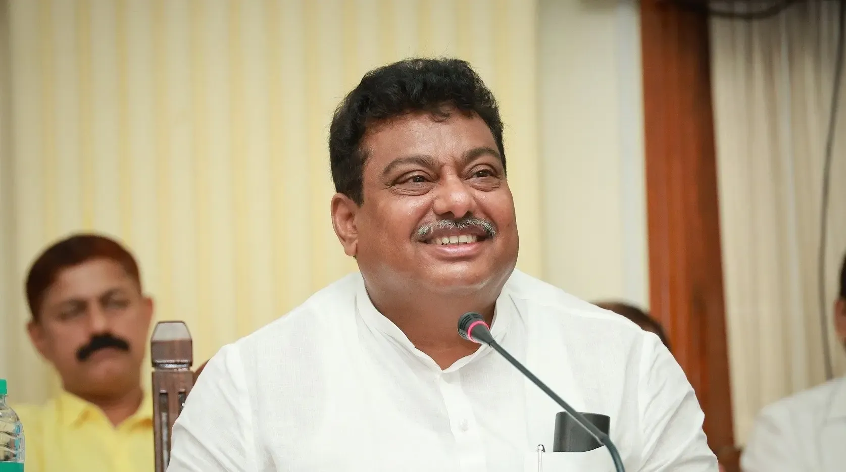 कर्नाटक के मंत्री एमबी पाटिल: अमीरों को गारंटी योजनाओं का लाभ नहीं लेना चाहिए