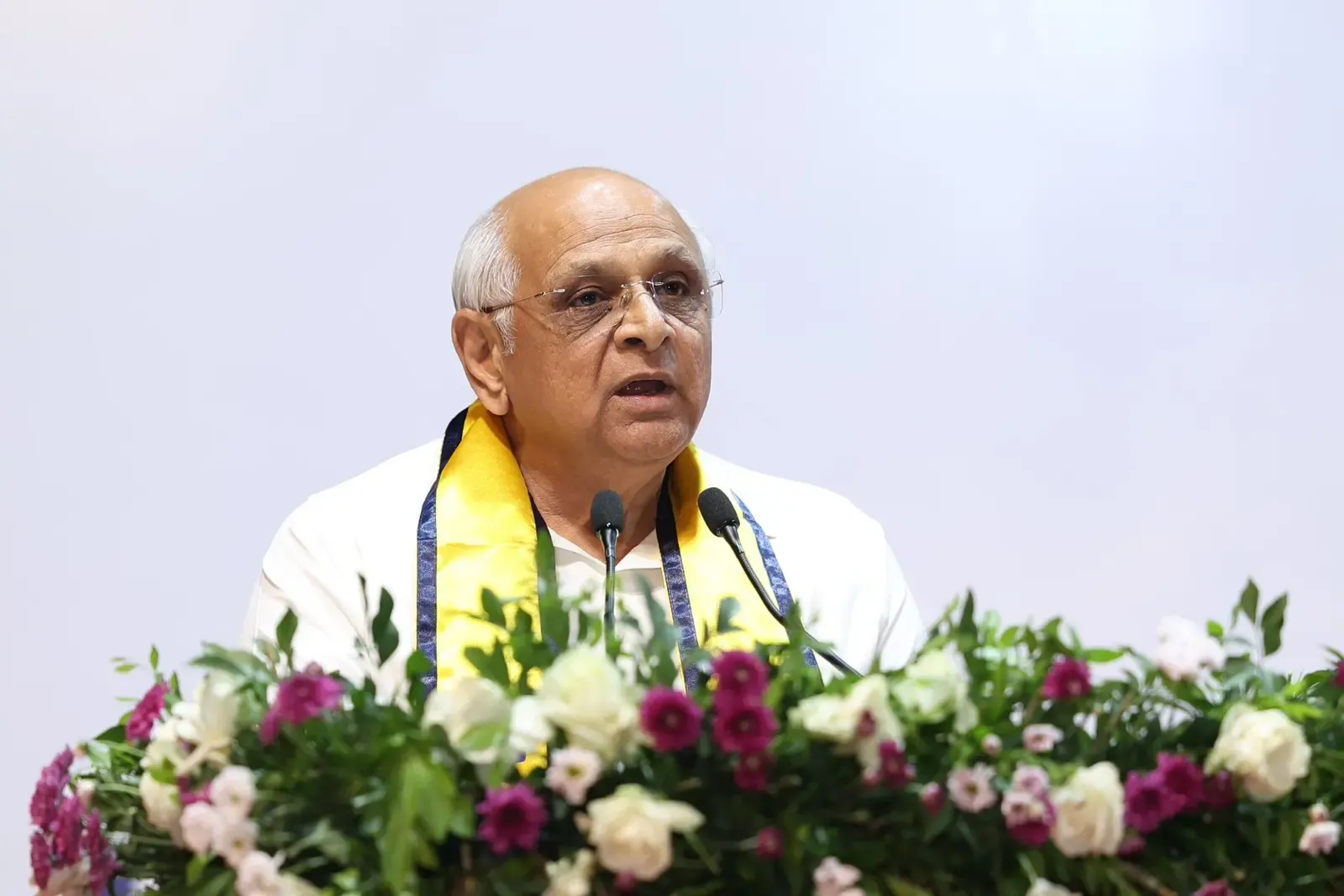 गुजरात सीएम भूपेंद्र पटेल बोले — डिग्री राष्ट्र निर्माण का अवसर, केएन यूनिवर्सिटी के पहले दीक्षांत में 94 छात्रों को डिग्री