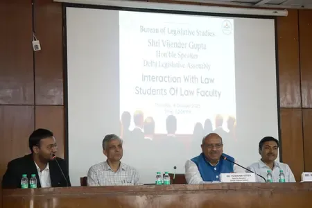 क्या दिल्ली विधानसभा अध्यक्ष विजेंद्र गुप्ता ने डीयू के लॉ स्टूडेंट्स से बातचीत की?