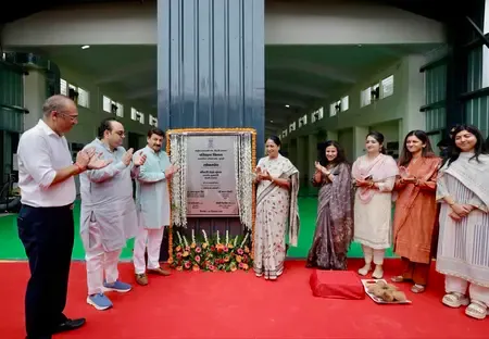 बुराड़ी में दिल्ली का दूसरा ऑटोमेटेड वाहन फिटनेस स्टेशन, CM रेखा गुप्ता ने किया उद्घाटन