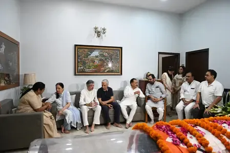 दिल्ली सरकार ने वीके मल्होत्रा के निधन पर एक दिवसीय शोक की घोषणा की
