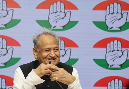 'लोकतंत्र की जीत हुई, छात्रों का संघर्ष सफल हुआ': शिक्षा मंत्री के इस्तीफे पर बोले अशोक गहलोत