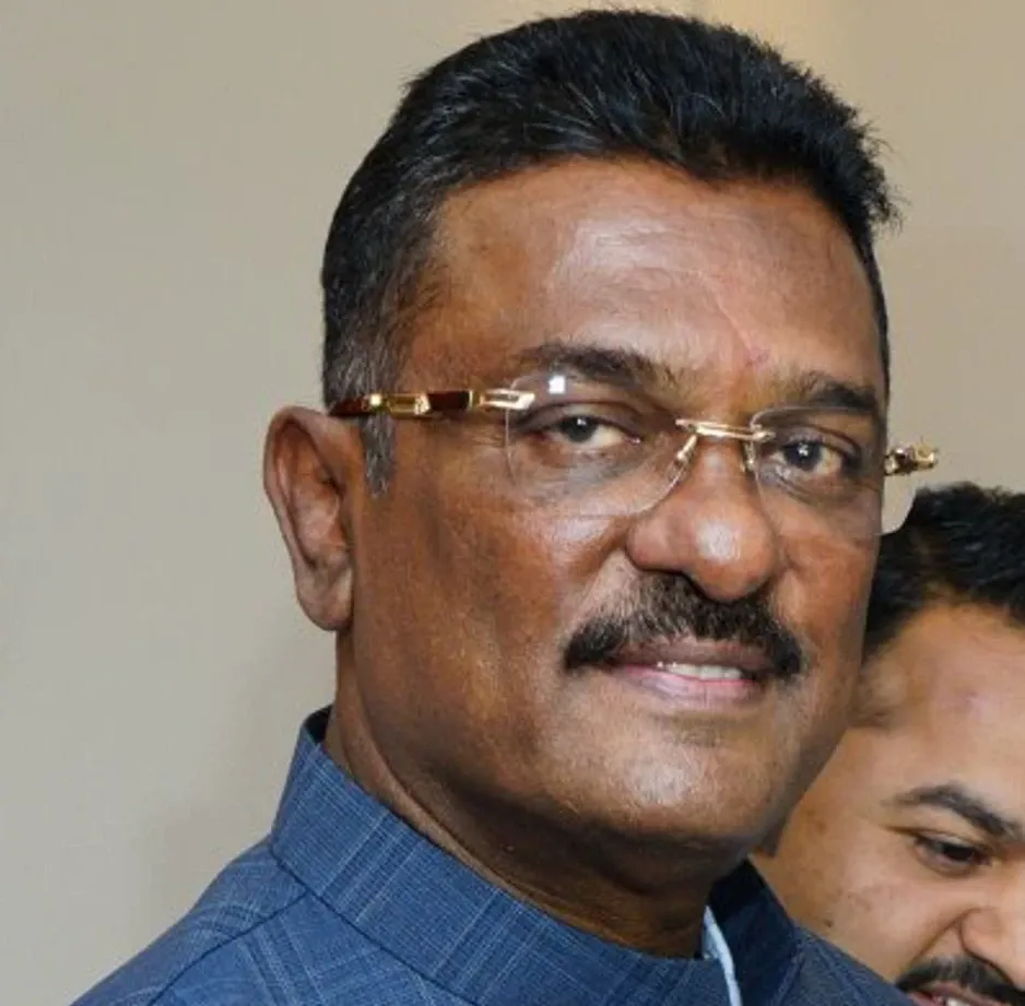 Is Hindi Really the Dialect of Mumbai and Our Beloved Sister?