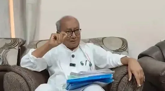 दिग्विजय सिंह की मांग: चंपत राय और अनिल मिश्रा पर FIR दर्ज हो, राम मंदिर दान में गड़बड़ी के आरोप