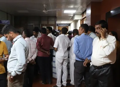 कर्नाटक में लोकायुक्त की जोरदार कार्रवाई: चार जिलों में एक साथ छापेमारी