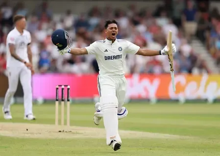 'मुझे आश्चर्य नहीं हुआ', यशस्वी जायसवाल के शतक की संजय मांजरेकर ने की तारीफ