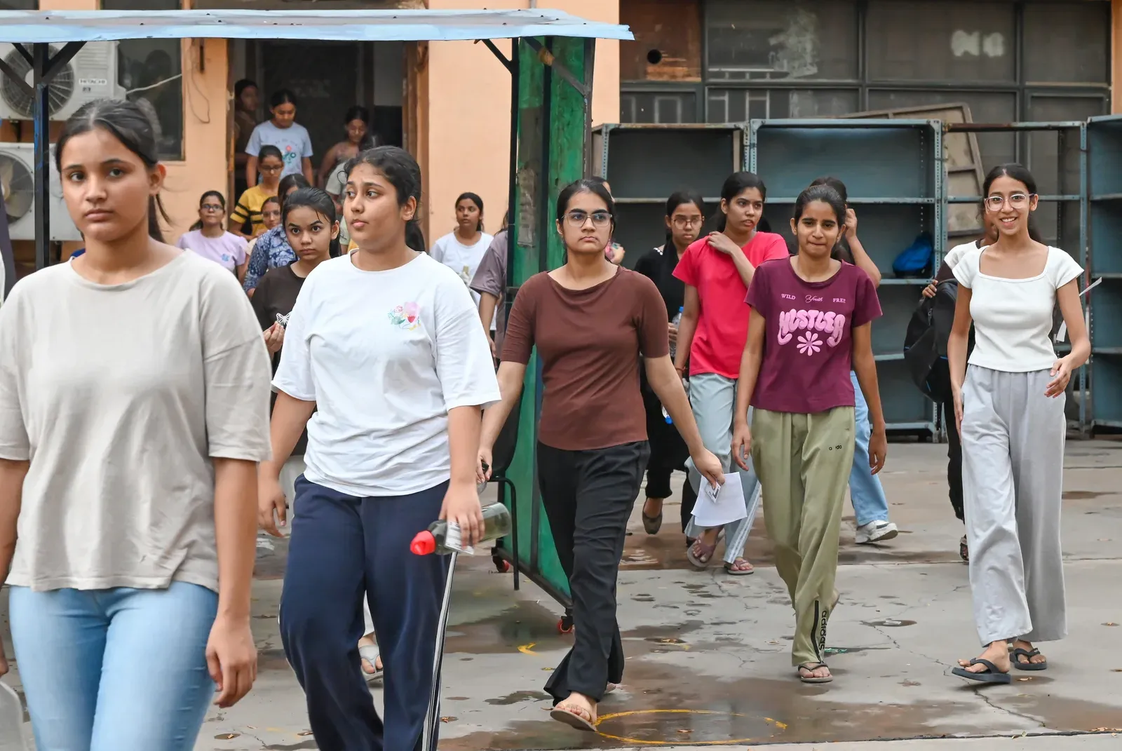 नीट-यूजी पेपर लीक: शिक्षा मंत्रालय ने कोएम्प्ट कंपनी से माँगी रिपोर्ट, साइबर एजेंसियाँ जाँच में जुटीं