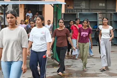 नीट यूजी पेपर लीक मामले में शिक्षा मंत्रालय ने शुरू की कार्रवाई