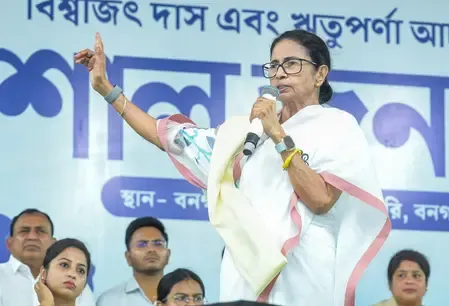 ममता बनर्जी का चुनाव आयोग पर कड़ा प्रहार, वोटर लिस्ट विवाद को लेकर गंभीर आरोप