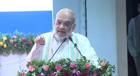 अमित शाह का बड़ा बयान: डीबीटी से खत्म हुई लीकेज, पूर्वांचल में देखी थी गरीबी की असली तस्वीर