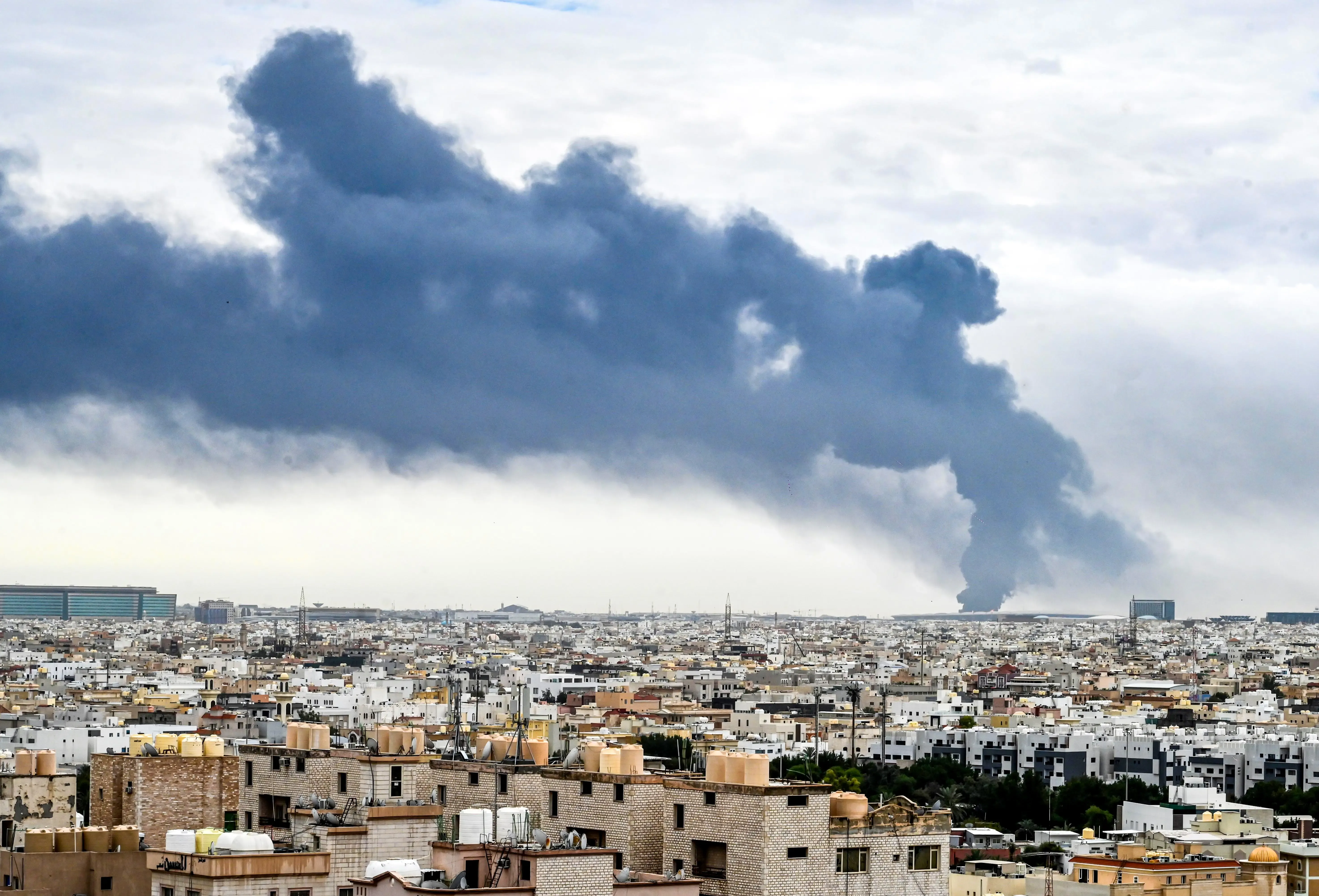 इराकी ड्रोन हमला: कुवैत की उत्तरी सीमा पर दो चौकियां निशाने पर, सामान का नुकसान