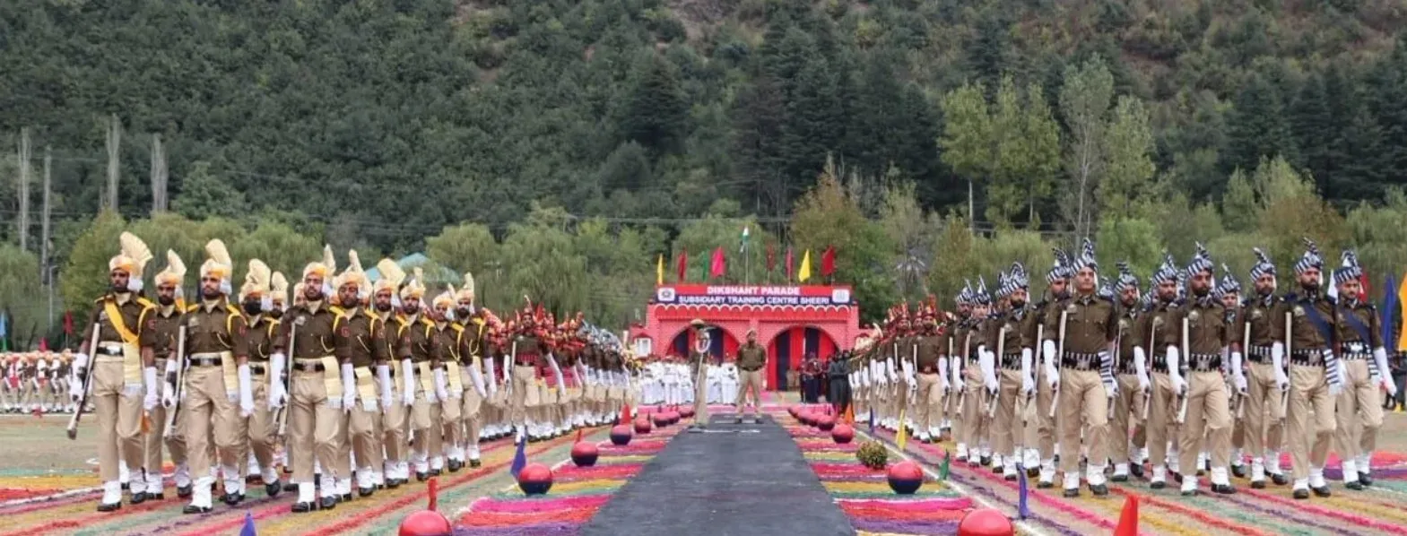 स्वतंत्रता दिवस पर जम्मू-कश्मीर पुलिस के 52 जवान सम्मानित, 38 को वीरता पदक