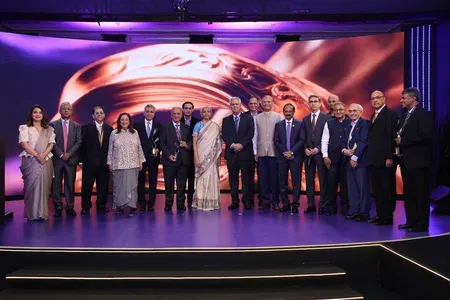 निर्मला सीतारमण ने NDTV प्रॉफिट बिजनेस लीडरशिप अवॉर्ड्स 2026 में दिग्गज उद्योगपतियों को किया सम्मानित