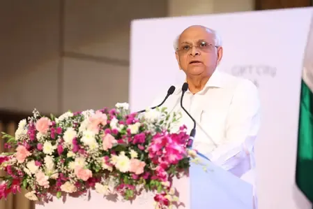 ‘ईंधन आपूर्ति में अस्थायी रुकावटें’: गुजरात सरकार ने कमी की आशंका से इनकार किया