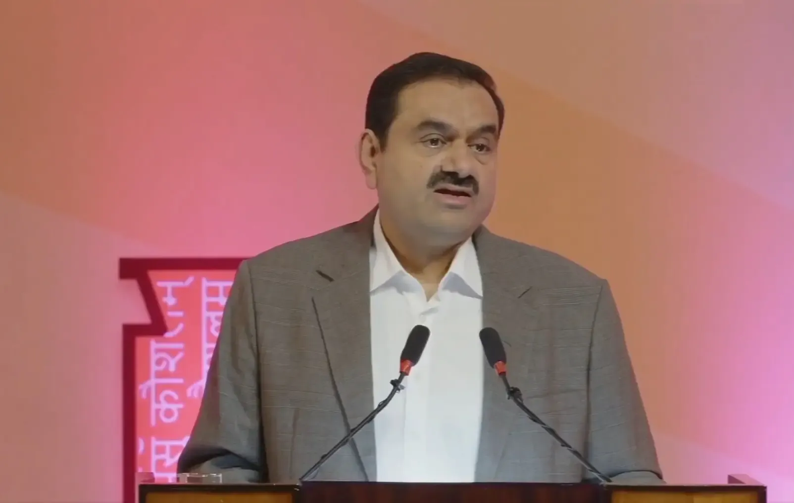क्या सुरक्षित भविष्य के लिए टेक्नोलॉजी में आत्मनिर्भरता आवश्यक है? : गौतम अदाणी
