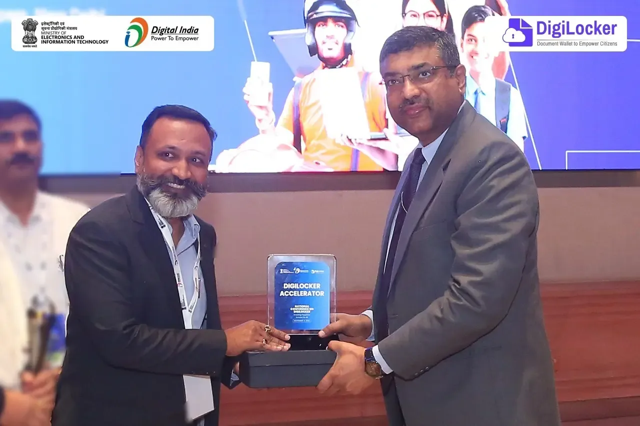 क्या डिजीलॉकर एआई-बेस्ड ईकेवाईसी और ग्लोबल क्रेडेंशियल वेरिफिकेशन के साथ पेपरलेस गवर्नेंस का ग्लोबल मॉडल बनेगा?