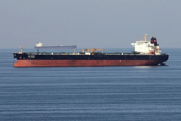 दक्षिण कोरिया की सरकार ने स्ट्रेट ऑफ होर्मुज में जहाजों की सुरक्षित निकासी के लिए उठाए कदम