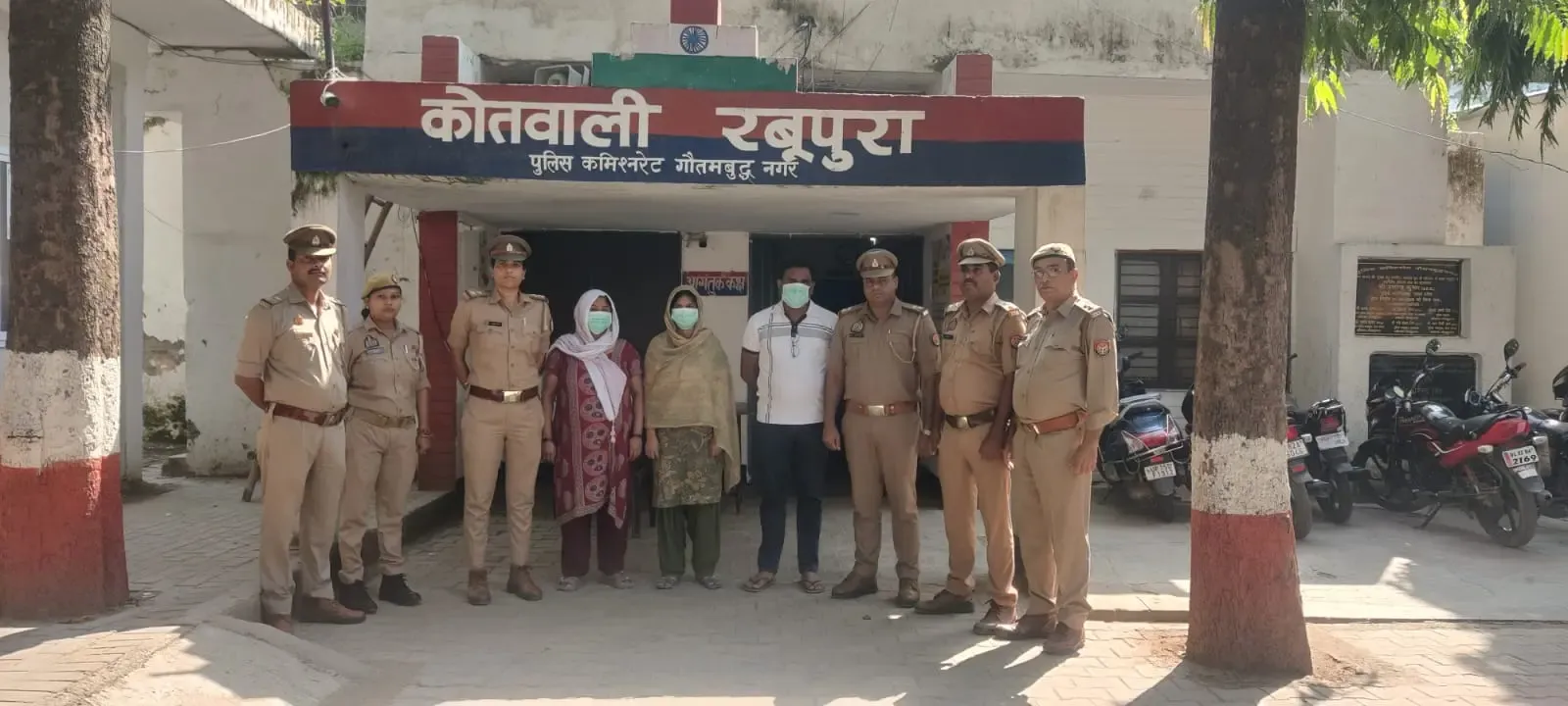 ग्रेटर नोएडा में 5 मौतें: महेश की दो बहनों और बहनोई की गिरफ्तारी, वॉयस नोट ने खोले राज़
