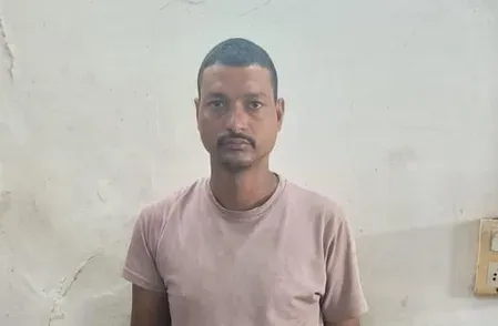 अहमदाबाद में कोडीन कफ सिरप की 387 बोतलें जब्त, ₹1.51 लाख का माल बरामद; एक गिरफ्तार
