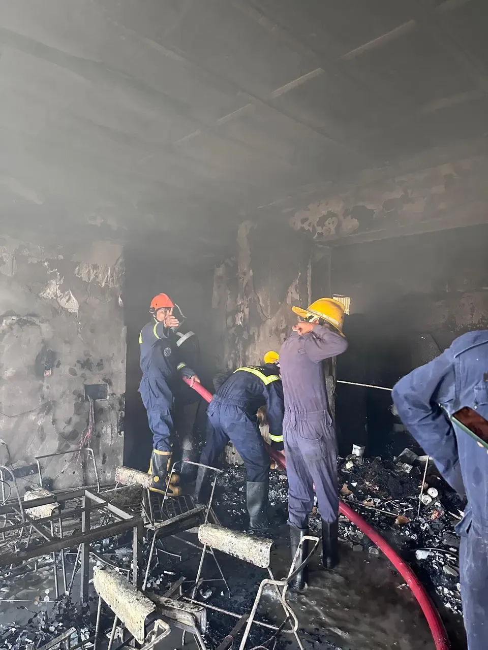 अहमदाबाद: एक ऊँची इमारत में लगी आग, 50 लोगों की सुरक्षित निकासी