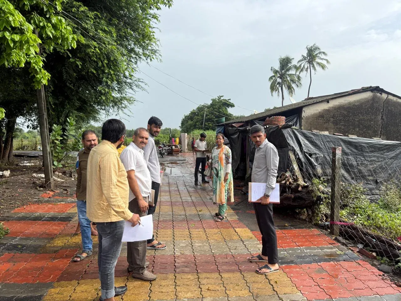 गुजरात बाढ़ राहत: CM भूपेंद्र पटेल ने स्वयंसेवकों और मीडिया की सराहना की, नवसारी-तापी में बहाली तेज