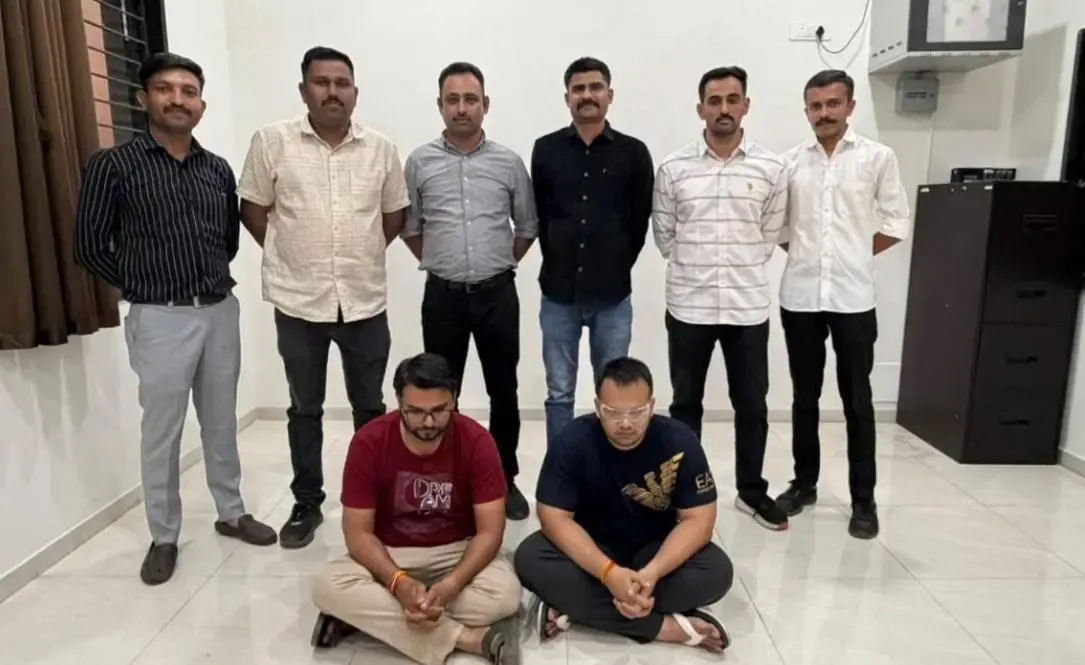 राजकोट में बुजुर्ग महिला डॉक्टर से 'डिजिटल अरेस्ट' कर ₹58.5 लाख ठगे, अहमदाबाद से दो आरोपी गिरफ्तार