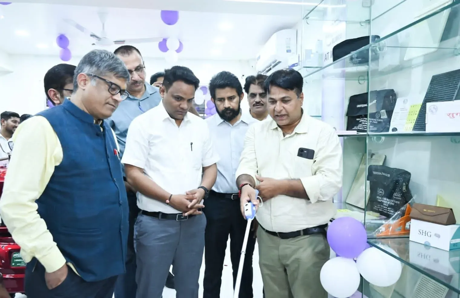 गुजरात के नडियाद में देश का दूसरा एलिम्को एटी मार्ट खुला, दिव्यांगों को एक छत के नीचे मिलेंगे सहायक उपकरण