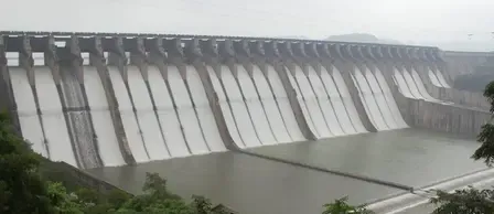 सरदार सरोवर बांध 96%25 भरा, गुजरात के 30 जलाशय शत-प्रतिशत क्षमता पर; 85,456 लोग सुरक्षित स्थानों पर पहुँचाए