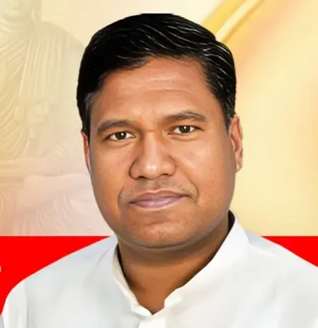 क्या पिता-पुत्र के बीच ‘कोल्ड वॉर’ है? राज्यसभा सीट को लेकर मांझी के बयान से संतोष सुमन ने बनाई दूरी