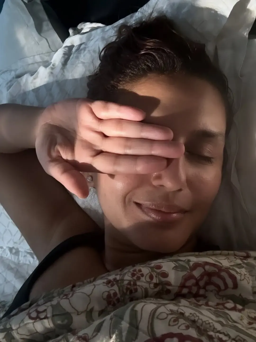 हुमा कुरैशी ने शेयर किया अप्रैल का खास डंप, लेज़ी मॉर्निंग से वड़ा पाव तक सब कुछ