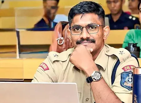 हैदराबाद पुलिस ने ट्रेनी आईपीएस एम. उदय कृष्ण रेड्डी को यौन उत्पीड़न मामले में हिरासत में लिया