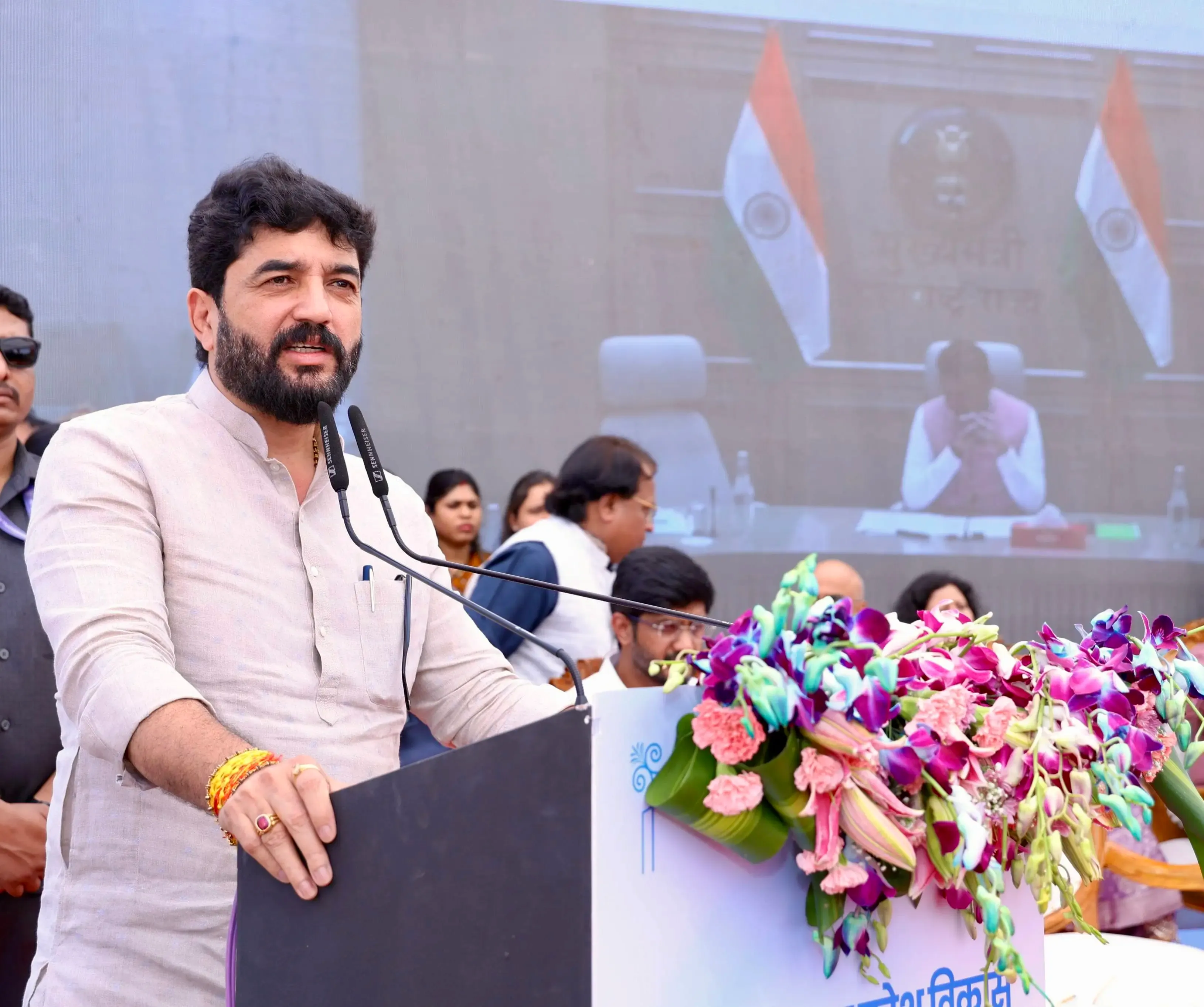 भारत में पायलटों की संख्या 11,000 पार; महिला पायलटों की संख्या 1,900 के करीब